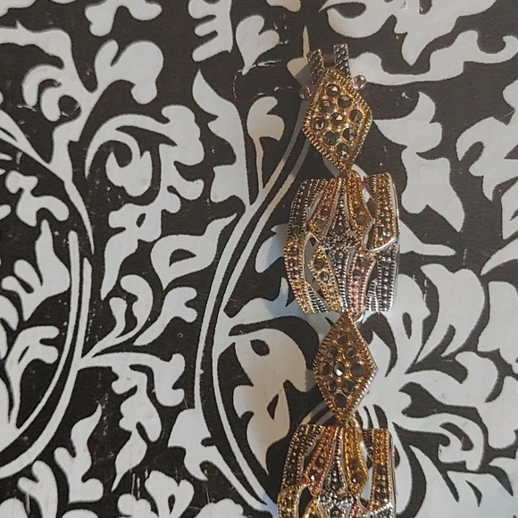 Bracelet - Picture 2 of 3